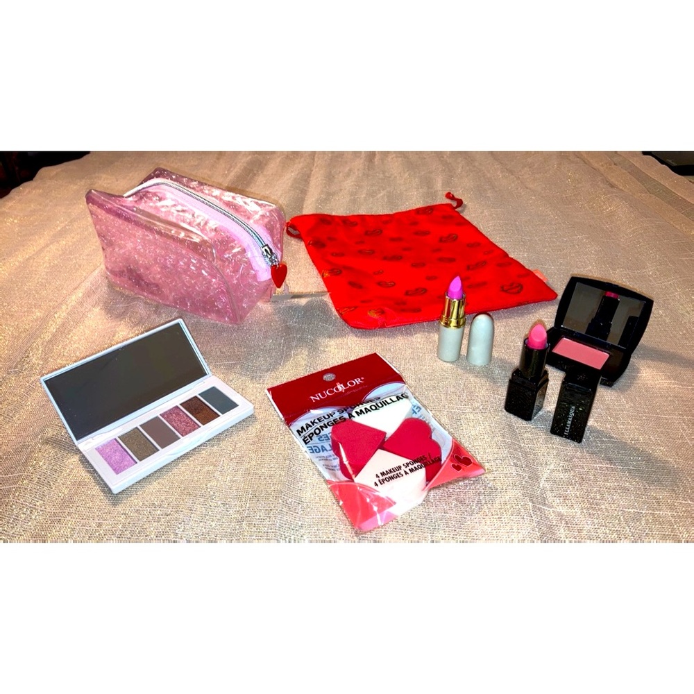 Cosmetics bundle